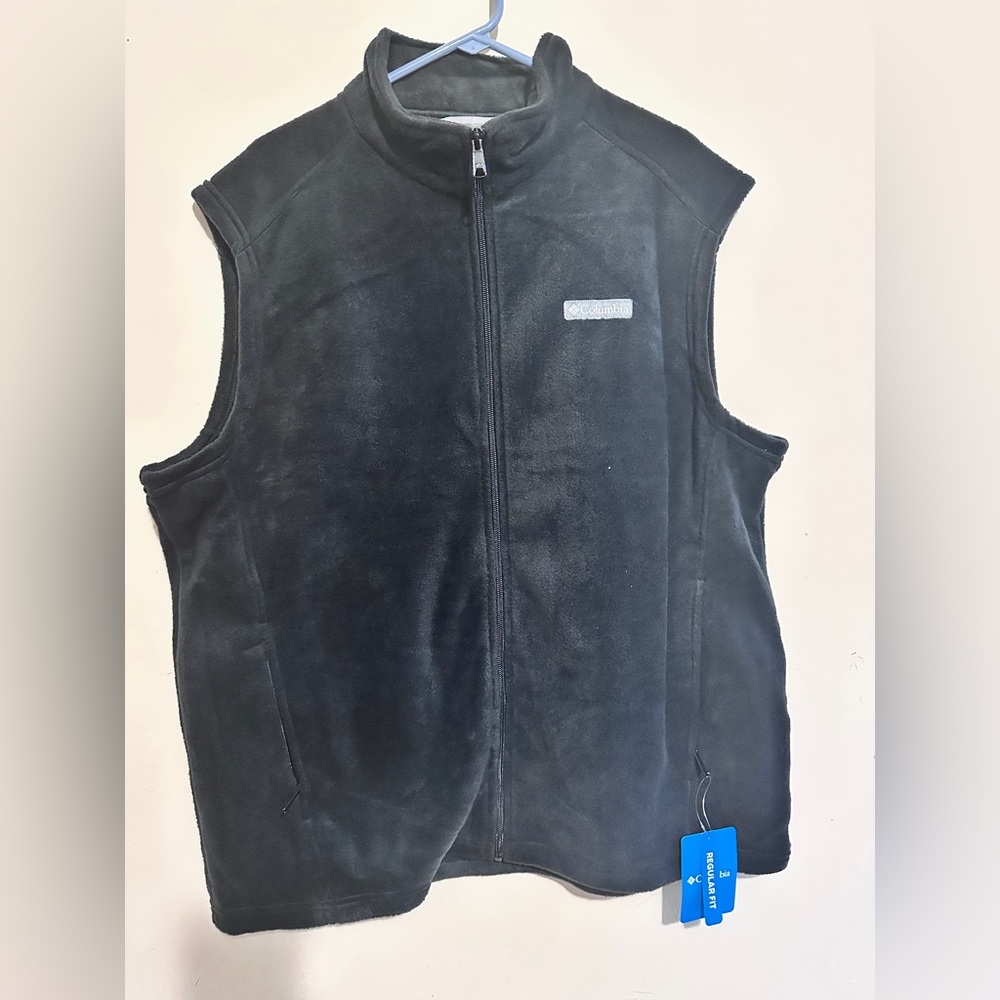 Columbia Men's black Fleece Vest XL New
